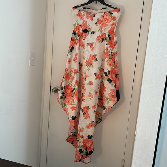 #155 Floral Dress - Picture 3 of 5